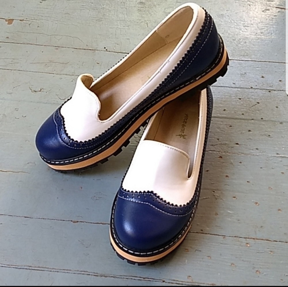 Nwot Pixie Cove vintage inspired loafers